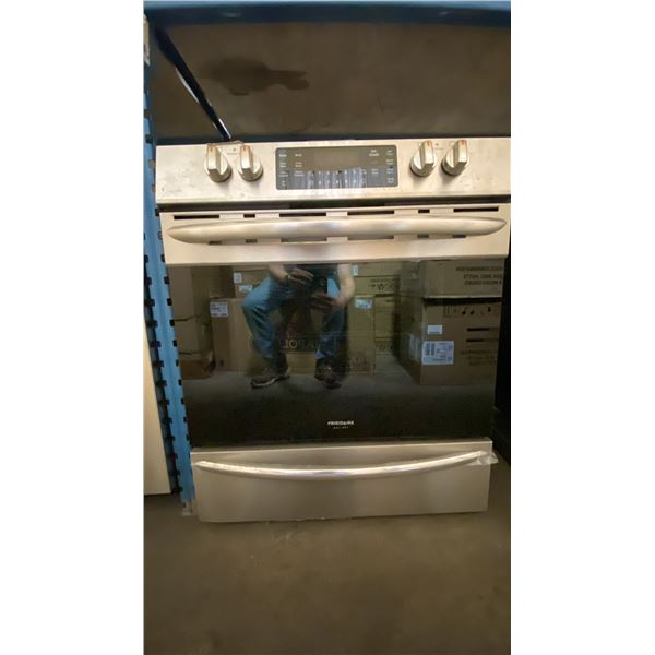 FRIGIDAIRE GALLERY MODEL CGEH3047VF. 30" STAINLESS STEEL FRONT CONTROL GLASS TOP OVEN