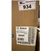 Image 2 : BOSCH MODEL HCG56651UC. BENCHMARK SERIES 36" WALL MOUNTED STAINLESS STEEL/GLASS CHIMNEY RANGE HOOD