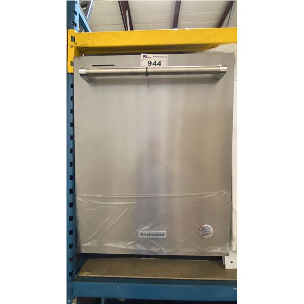 KITCHENAID MODEL KDTM404KPS3. 24" TOP CONTROL STAINLESS STEEL BUILT IN DISHWASHER, 44 DBA