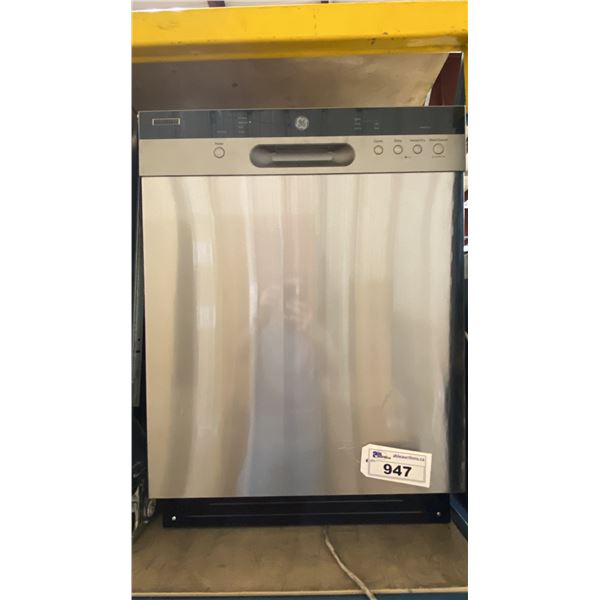 G.E STAINLESS STEEL BUILT IN DISHWASHER *SCRATCHES ON FRONT- USED*