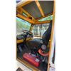 Image 5 : 2007 CAPACITY TJ7000 NON DOT, 2DR SHUNT TRUCK, WHITE, VIN 4LMCB21177L018447,