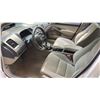 Image 5 : 2009 HONDA CIVIC HYBRID, 4DR SEDAN, WHITE, VIN JHMFA36289S800644,