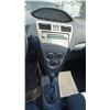 Image 7 : 2009 TOYOTA YARIS, 4DRSD, BLUE, VIN JTDBT923X91310501,
