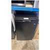 Image 1 : HAIER MODEL HC45SG42SBBLACK SINGLE DOOR COMPACT STYLE REFRIGERATOR