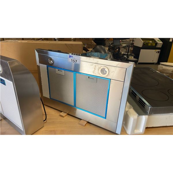 SAMSUNG MODEL NK30R5000WS. 30" STAINLESS STEEL WALL MOUNT CHIMNEY STYLERANGE HOOD