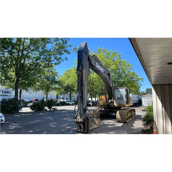 2018 JOHN DEERE 350G HYDRAULIC CRAWLER EXCAVATOR, YELLOW, VIN 1FF350GXCJF812441,