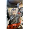 Image 4 : EATON TECOMASTER PROFESSIONAL 10" RADIAL ARM SAW ON METAL STAND
