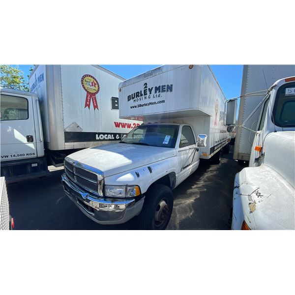 1999 DODGE RAM 3500, 2DR BOX TRUCK, WHITE, VIN 3B6MC36W4XM524303,