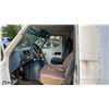Image 5 : 1989 CHEVROLET G30, 2DR BOX TRUCK, WHITE, VIN 2GBJG31JXK4139989,