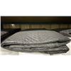 Image 3 : PALLET OF 12 BAILS OF 12 PCS COMMERCIAL BLACK / GREY NEW WAREHOUSE TRANSPORT PADS