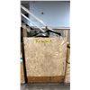 Image 1 : TALL PALLET CRATE OF ASSORTED HEAVY DUTY LIFTING SLINGS *PALLET CRATE INCLUDED*