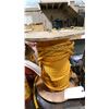 Image 4 : 3 SMALL INDUSTRIAL FIRE EXTINGUISHERS, REEL OF ROPE & 2 WHEEL CHOCKS