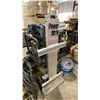 Image 2 : POWERMATE 650 LB CAPACITY MOBILE ELECTRIC STAIR LIFTING DOLLY