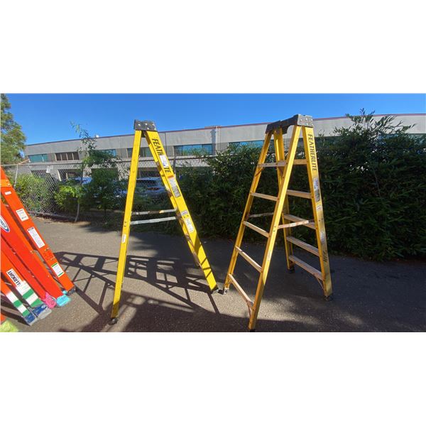 PAIR OF YELLOW FEATHERLITE 6' LADDERS