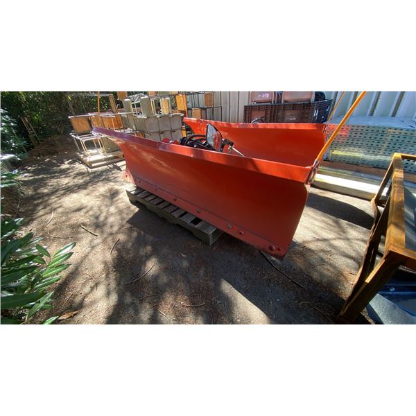 KUBOTA V5294A ORANGE 78" STRAIGHT BLADE ATTACHMENT WITH KUBOTA V5293B 4 POINT FRONT HITCH AND POWER