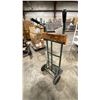 Image 2 : GREEN METAL SOLID TIRE 2 WHEEL HAND TRUCK