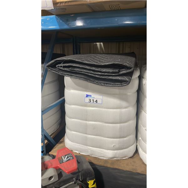 BAIL OF 12 PCS COMMERCIAL BLACK / GREY NEW WAREHOUSE TRANSPORT PADS