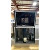 Image 3 : BLACK ALUMINUM SERVICE/TOOL CHEST APPROX 24" X 18"