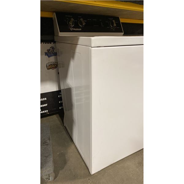 HUEBSCH MODEL TR5104WN. TOP LOAD WASHER, 6 CYCLES *DAMAGE ON REAR LEFT SIDE*