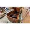 Image 2 : CHERRY FINISH L-SHAPE SINGLE PEDESTAL EXECUTIVE DESK *DISASSEMBLED*