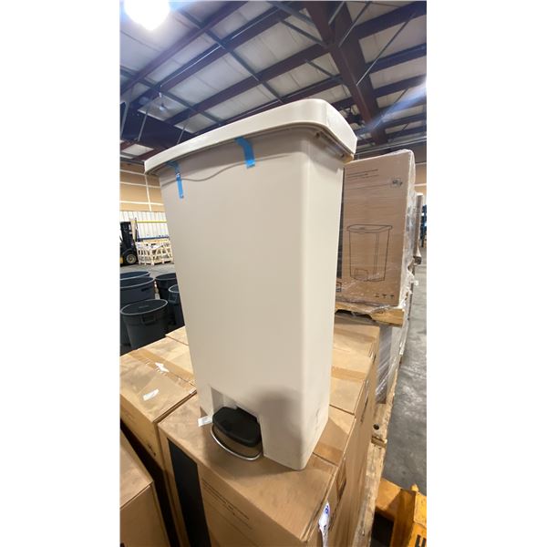 PALLET OF 6 RUBBERMAID COMMERCIAL SLIMJIM 68L STEP-ON WASTE RECEPTACLES *IN BOX*