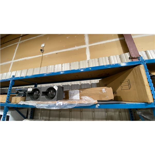 2 LAB JACK STANDS, 2 LARGE ROUND LAB FLASKS, 2 SHEETS OF MIRRORED PLEXIGLASS, RAIL HANGING BAR