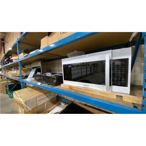 SHELF OF PARTS ONLY APPLIANCES-2 RANGE HOODS & WHITE SAMSUNG MICROWAVE