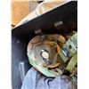 Image 35 : UNCLAIMED FREIGHT WITH MIXED CONTENTS