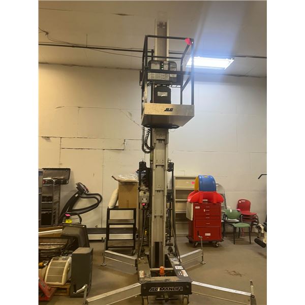 Leavitt Machinery Power Hydraulic JLG Man Lift