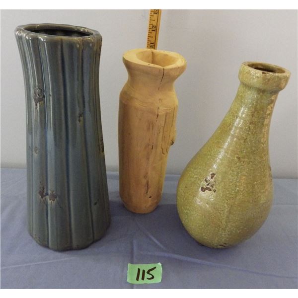 Lot of three vintage vases