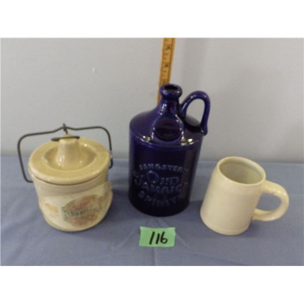 Lot of three vintage porcelain items