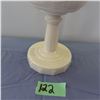 Image 4 : vintage  Aladdin Lincoln Drape Milk glass oil lamp