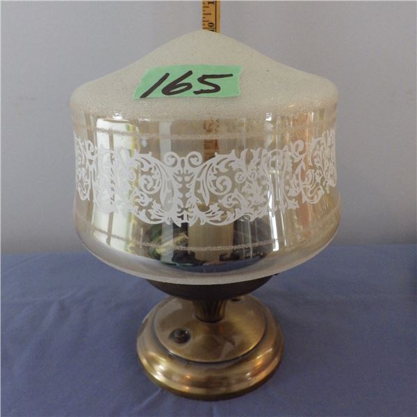Light fixture and globe