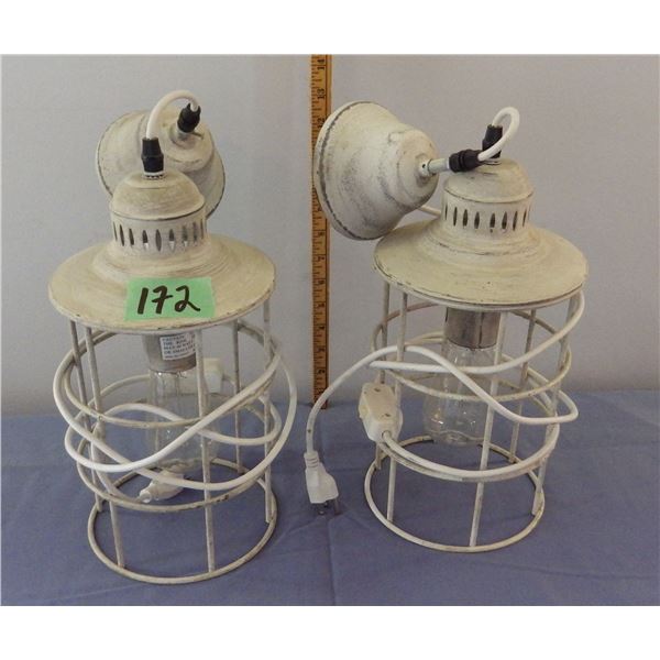 Decorative Lights with old style lightbulbs