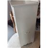 Image 9 : Small vintage cabinet