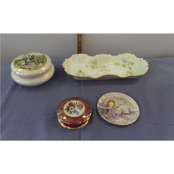 A lot of four vintage porcelain trinket boxes and dishes etc