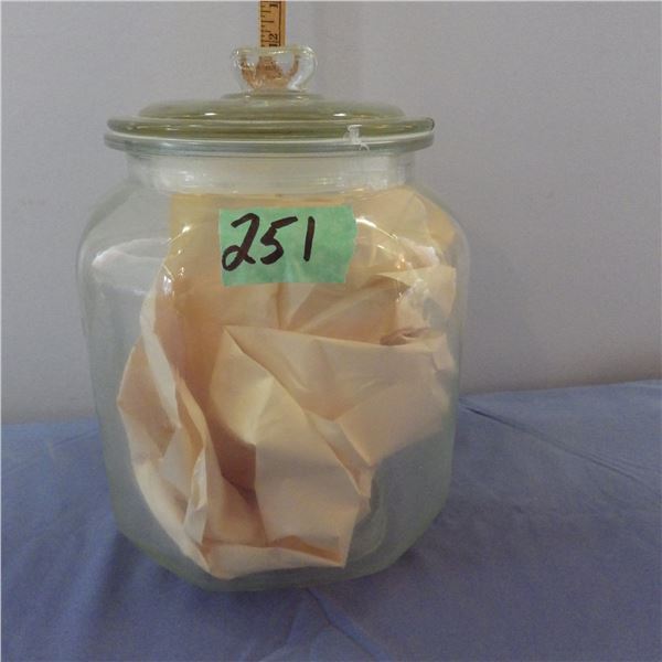Glass jar with lid