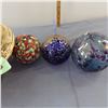 Image 3 : Basket with assorted glass friendship balls