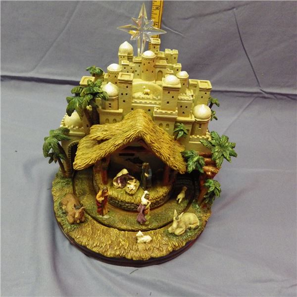 Thomas Kinkade following the star nativity  Figurine