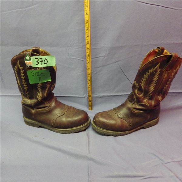 Cowboy boots size 8
