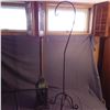 Image 3 : Metal lamp and Shepherd's hook stand