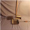 Image 1 : Vintage popcorn popper for over the fire and metal dust pan