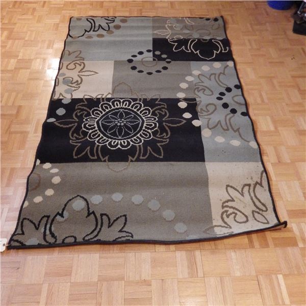 Area rug size noted in picture
