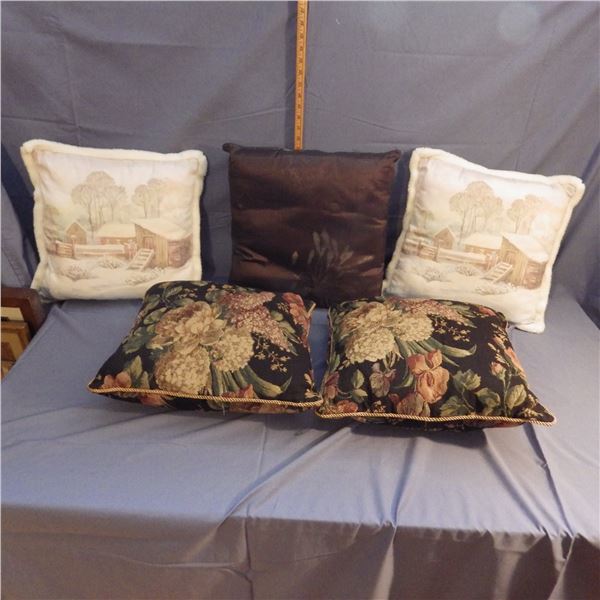 Lot of various cushions