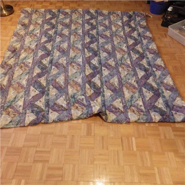 Vintage quilt size noted in photo