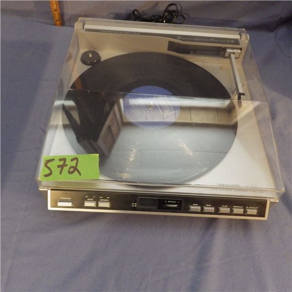Realistic lab 2100 linear tracking automatic turntable