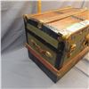 Image 2 : Small vintage steamer trunk