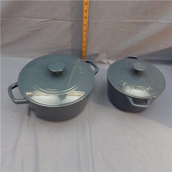 Heavy cast baking pots