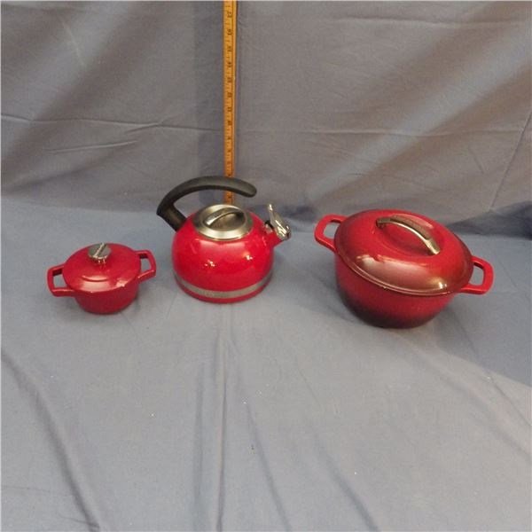 Cast baking pots etc