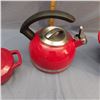 Image 3 : Cast baking pots etc